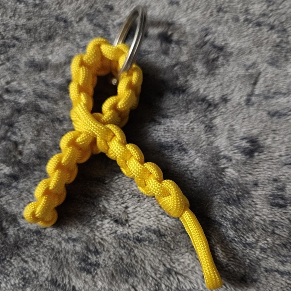 Paracord Gold Ribbon Keychain‎ - Picture 3 of 3